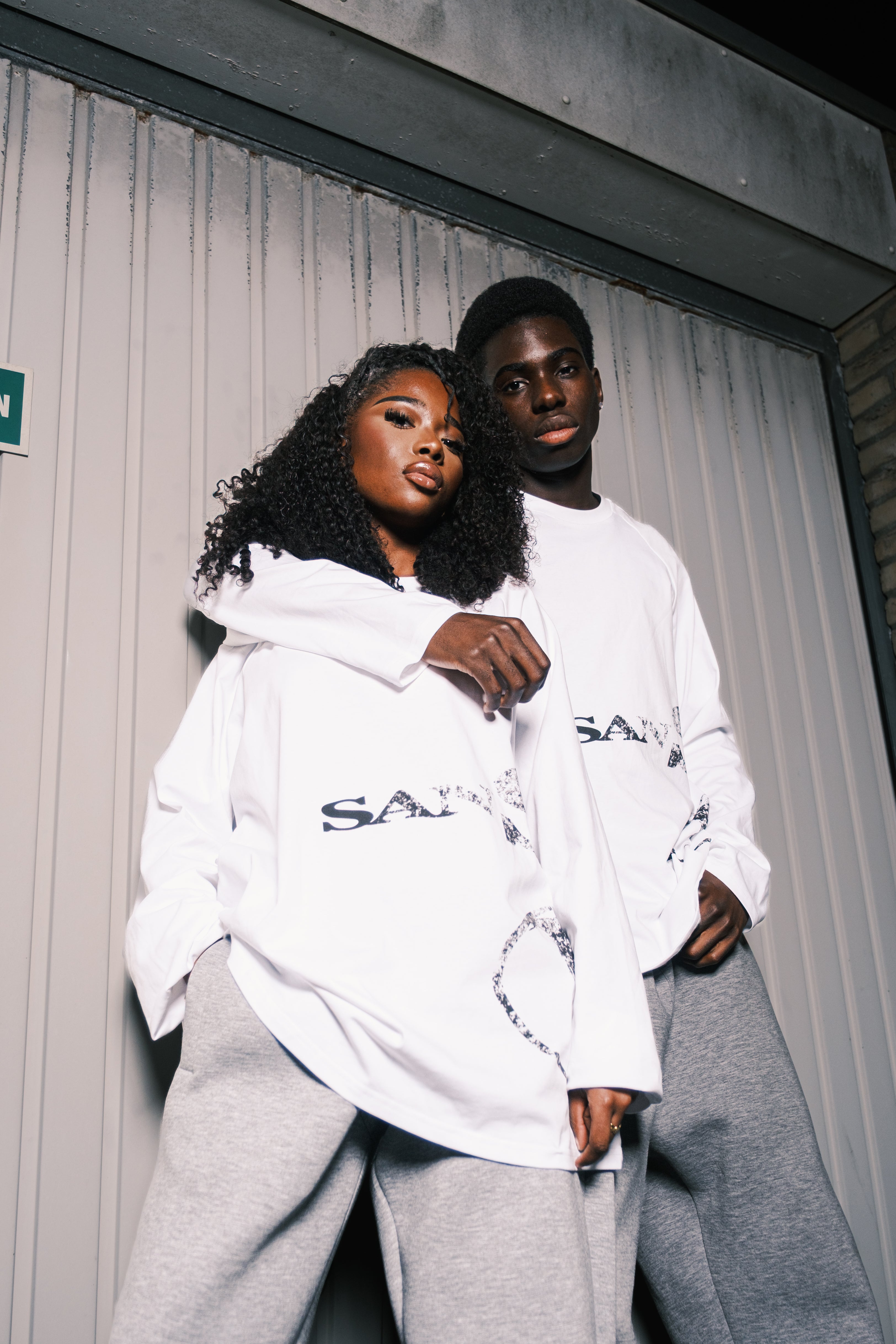 Concrete Longsleeve white